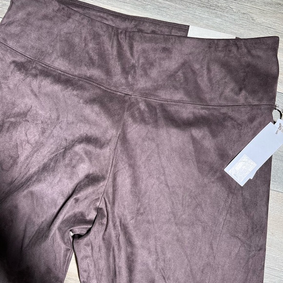 NWT Faux Suede Shale Leggings- Large - Picture 3 of 11